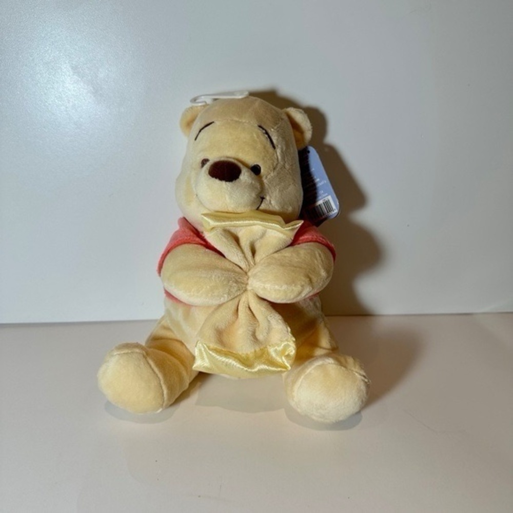b Disney Winnie the Pooh Wind up plush